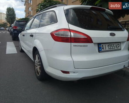 Белый Форд Мондео, объемом двигателя 0 л и пробегом 311 тыс. км за 5700 $, фото 10 на Automoto.ua