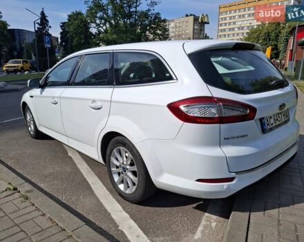Белый Форд Мондео, объемом двигателя 2 л и пробегом 268 тыс. км за 9800 $, фото 4 на Automoto.ua