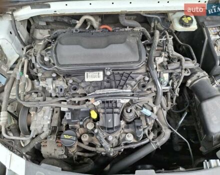 Білий Форд Мондео, об'ємом двигуна 2 л та пробігом 270 тис. км за 9500 $, фото 34 на Automoto.ua