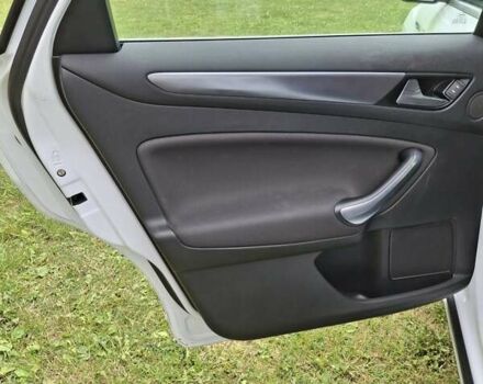 Білий Форд Мондео, об'ємом двигуна 2 л та пробігом 270 тис. км за 9500 $, фото 26 на Automoto.ua