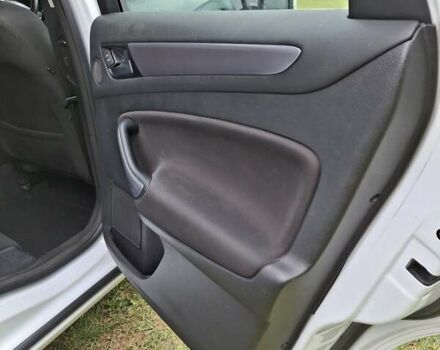 Білий Форд Мондео, об'ємом двигуна 2 л та пробігом 270 тис. км за 9500 $, фото 22 на Automoto.ua