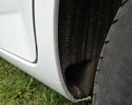 Білий Форд Мондео, об'ємом двигуна 2 л та пробігом 270 тис. км за 9500 $, фото 36 на Automoto.ua