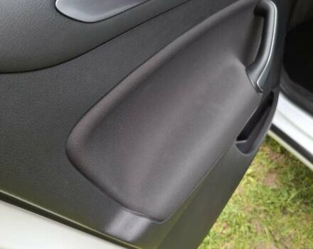 Білий Форд Мондео, об'ємом двигуна 2 л та пробігом 270 тис. км за 9500 $, фото 19 на Automoto.ua