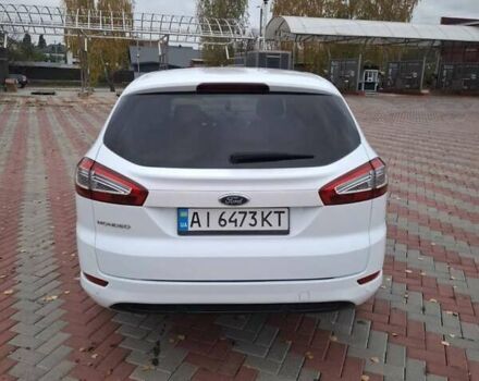 Белый Форд Мондео, объемом двигателя 2 л и пробегом 270 тыс. км за 8300 $, фото 8 на Automoto.ua