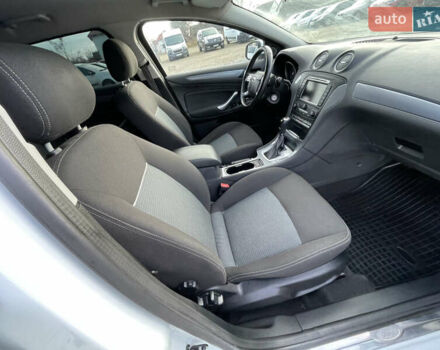 Белый Форд Мондео, объемом двигателя 2 л и пробегом 287 тыс. км за 7800 $, фото 19 на Automoto.ua