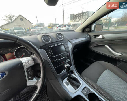 Белый Форд Мондео, объемом двигателя 2 л и пробегом 287 тыс. км за 7800 $, фото 13 на Automoto.ua