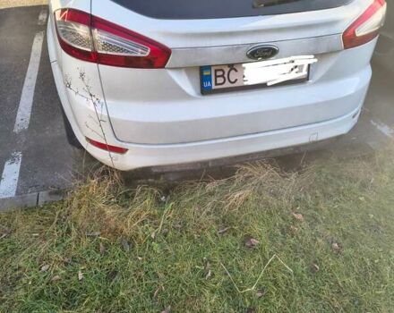 Белый Форд Мондео, объемом двигателя 2 л и пробегом 270 тыс. км за 8300 $, фото 2 на Automoto.ua