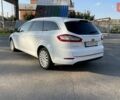 Белый Форд Мондео, объемом двигателя 2 л и пробегом 252 тыс. км за 9200 $, фото 2 на Automoto.ua