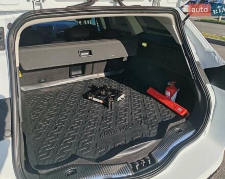 Белый Форд Мондео, объемом двигателя 1.56 л и пробегом 226 тыс. км за 11500 $, фото 9 на Automoto.ua