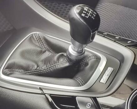 Белый Форд Мондео, объемом двигателя 1.56 л и пробегом 226 тыс. км за 11500 $, фото 4 на Automoto.ua