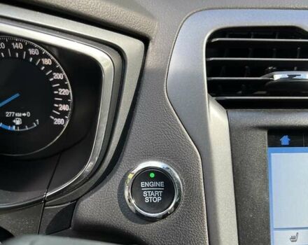 Белый Форд Мондео, объемом двигателя 2 л и пробегом 142 тыс. км за 13500 $, фото 13 на Automoto.ua