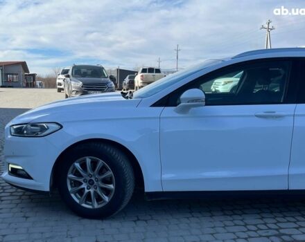 Белый Форд Мондео, объемом двигателя 2 л и пробегом 345 тыс. км за 10890 $, фото 4 на Automoto.ua