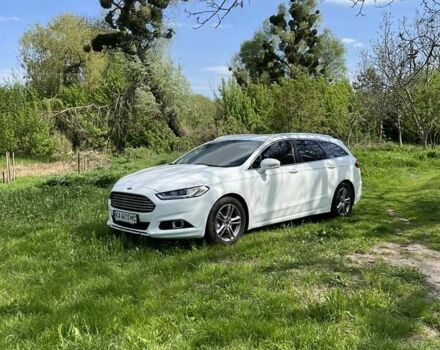 Белый Форд Мондео, объемом двигателя 2 л и пробегом 142 тыс. км за 13500 $, фото 5 на Automoto.ua