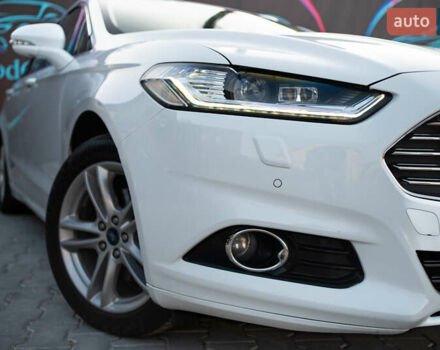 Белый Форд Мондео, объемом двигателя 2 л и пробегом 227 тыс. км за 14500 $, фото 4 на Automoto.ua