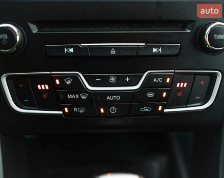 Белый Форд Мондео, объемом двигателя 2 л и пробегом 227 тыс. км за 14500 $, фото 76 на Automoto.ua