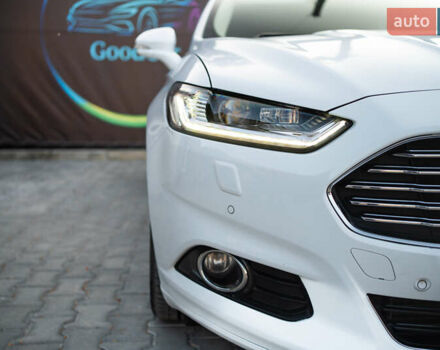 Белый Форд Мондео, объемом двигателя 2 л и пробегом 227 тыс. км за 14500 $, фото 8 на Automoto.ua