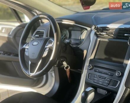 Белый Форд Мондео, объемом двигателя 2 л и пробегом 361 тыс. км за 12000 $, фото 40 на Automoto.ua