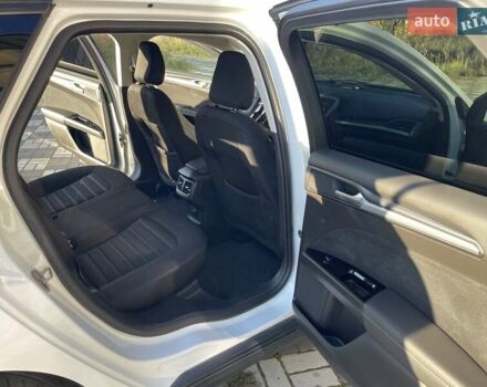 Белый Форд Мондео, объемом двигателя 2 л и пробегом 361 тыс. км за 12000 $, фото 41 на Automoto.ua