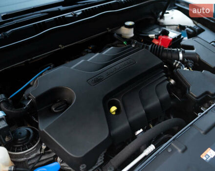 Белый Форд Мондео, объемом двигателя 2 л и пробегом 227 тыс. км за 14500 $, фото 85 на Automoto.ua