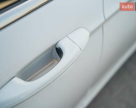 Белый Форд Мондео, объемом двигателя 2 л и пробегом 227 тыс. км за 14500 $, фото 23 на Automoto.ua