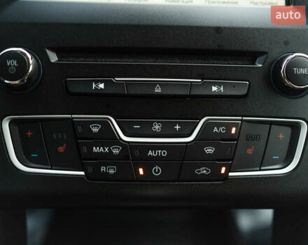 Белый Форд Мондео, объемом двигателя 2 л и пробегом 227 тыс. км за 14500 $, фото 64 на Automoto.ua