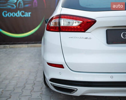 Белый Форд Мондео, объемом двигателя 2 л и пробегом 227 тыс. км за 14500 $, фото 19 на Automoto.ua