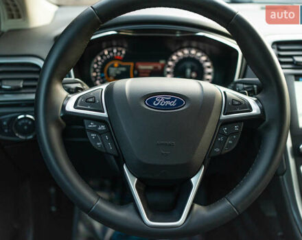 Белый Форд Мондео, объемом двигателя 2 л и пробегом 227 тыс. км за 14500 $, фото 60 на Automoto.ua