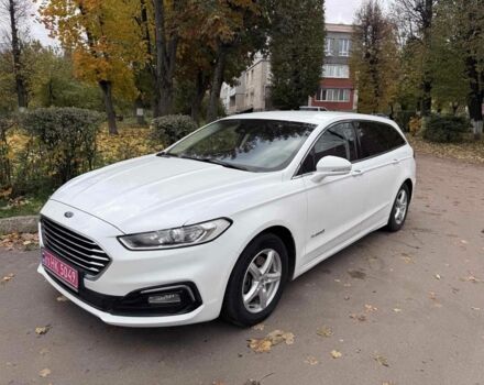 Белый Форд Мондео, объемом двигателя 2 л и пробегом 159 тыс. км за 13700 $, фото 7 на Automoto.ua