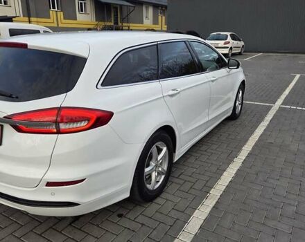 Белый Форд Мондео, объемом двигателя 2 л и пробегом 159 тыс. км за 13900 $, фото 2 на Automoto.ua