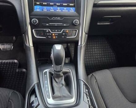 Белый Форд Мондео, объемом двигателя 2 л и пробегом 159 тыс. км за 13900 $, фото 5 на Automoto.ua