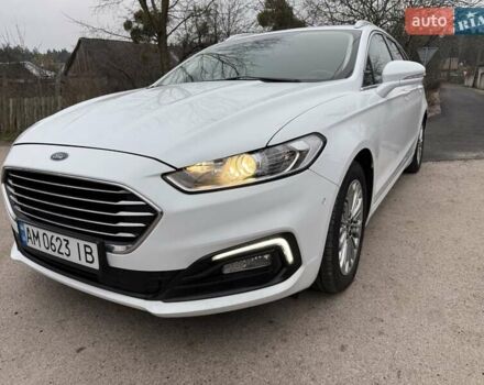Білий Форд Мондео, об'ємом двигуна 2 л та пробігом 182 тис. км за 18500 $, фото 1 на Automoto.ua