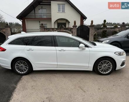 Білий Форд Мондео, об'ємом двигуна 2 л та пробігом 182 тис. км за 18500 $, фото 6 на Automoto.ua