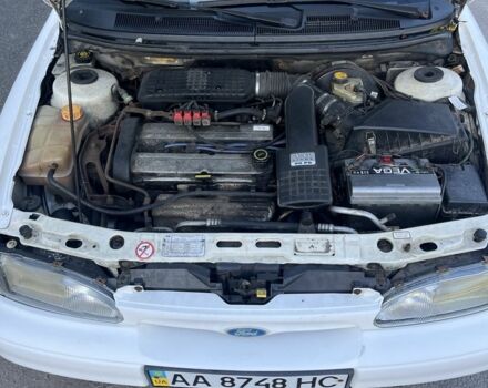 Білий Форд Мондео, об'ємом двигуна 1.6 л та пробігом 318 тис. км за 1700 $, фото 3 на Automoto.ua