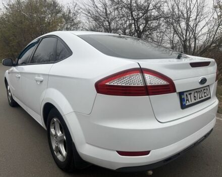 Белый Форд Мондео, объемом двигателя 2 л и пробегом 295 тыс. км за 6900 $, фото 12 на Automoto.ua