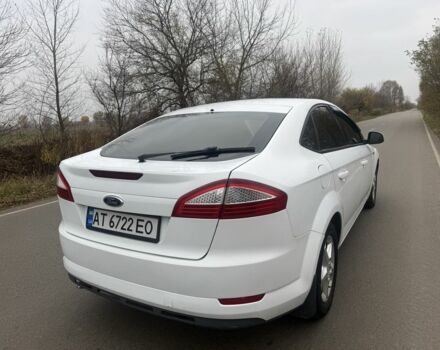Белый Форд Мондео, объемом двигателя 2 л и пробегом 295 тыс. км за 6900 $, фото 2 на Automoto.ua