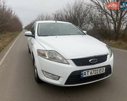 Белый Форд Мондео, объемом двигателя 2 л и пробегом 295 тыс. км за 6900 $, фото 3 на Automoto.ua