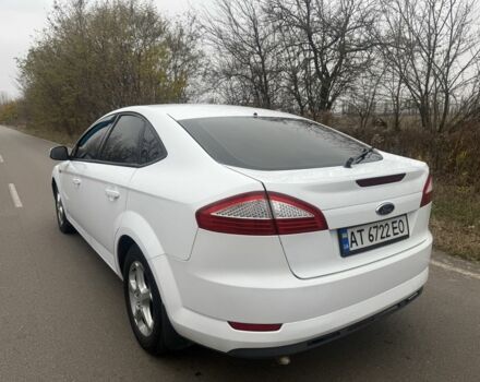 Белый Форд Мондео, объемом двигателя 2 л и пробегом 295 тыс. км за 6900 $, фото 4 на Automoto.ua