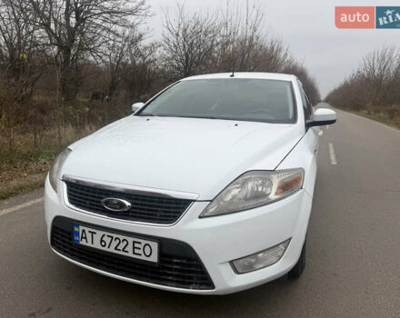 Белый Форд Мондео, объемом двигателя 2 л и пробегом 295 тыс. км за 6900 $, фото 1 на Automoto.ua