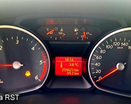 Белый Форд Мондео, объемом двигателя 2 л и пробегом 260 тыс. км за 9500 $, фото 10 на Automoto.ua