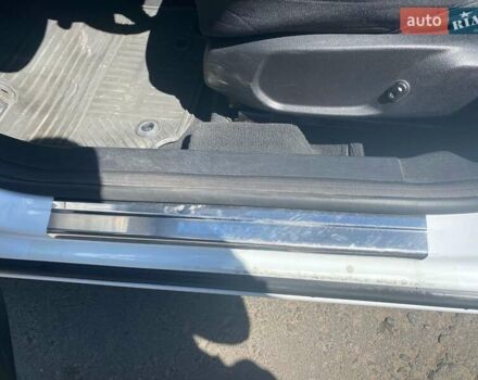 Белый Форд Мондео, объемом двигателя 2 л и пробегом 166 тыс. км за 9400 $, фото 10 на Automoto.ua