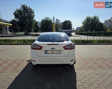 Белый Форд Мондео, объемом двигателя 2 л и пробегом 129 тыс. км за 10500 $, фото 6 на Automoto.ua