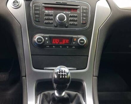 Белый Форд Мондео, объемом двигателя 1.6 л и пробегом 201 тыс. км за 8200 $, фото 3 на Automoto.ua