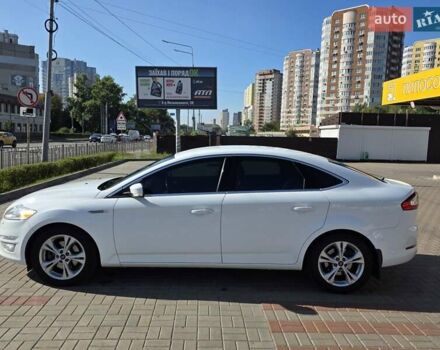 Белый Форд Мондео, объемом двигателя 2 л и пробегом 129 тыс. км за 10500 $, фото 7 на Automoto.ua