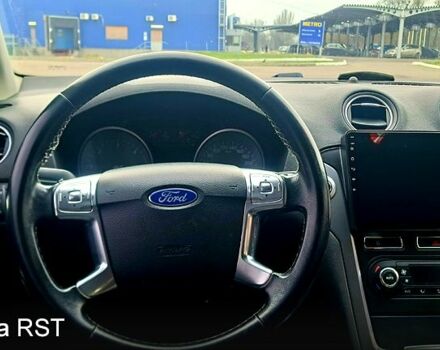 Белый Форд Мондео, объемом двигателя 2 л и пробегом 260 тыс. км за 9500 $, фото 7 на Automoto.ua