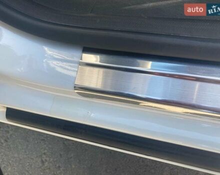 Белый Форд Мондео, объемом двигателя 2 л и пробегом 166 тыс. км за 9400 $, фото 25 на Automoto.ua