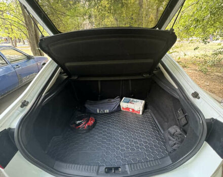 Белый Форд Мондео, объемом двигателя 1.6 л и пробегом 216 тыс. км за 8500 $, фото 10 на Automoto.ua