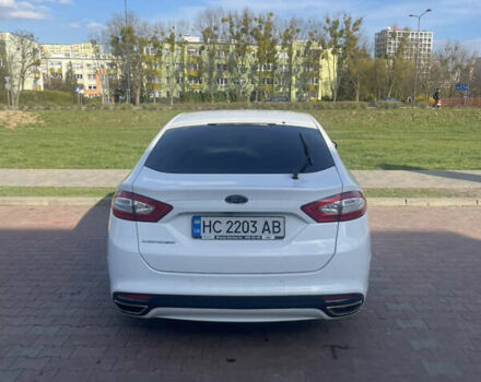 Белый Форд Мондео, объемом двигателя 2 л и пробегом 290 тыс. км за 13999 $, фото 5 на Automoto.ua