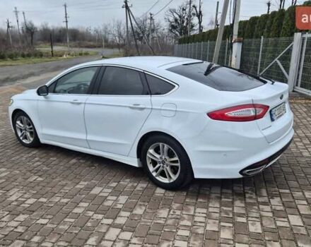 Белый Форд Мондео, объемом двигателя 2 л и пробегом 297 тыс. км за 13900 $, фото 4 на Automoto.ua