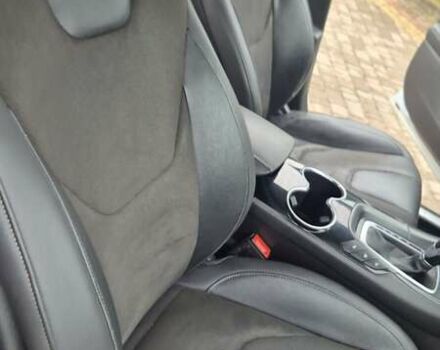 Белый Форд Мондео, объемом двигателя 2 л и пробегом 297 тыс. км за 13900 $, фото 70 на Automoto.ua