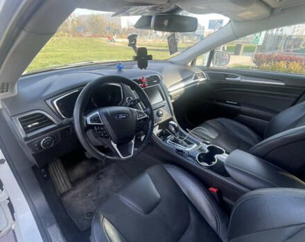 Белый Форд Мондео, объемом двигателя 2 л и пробегом 290 тыс. км за 13999 $, фото 9 на Automoto.ua